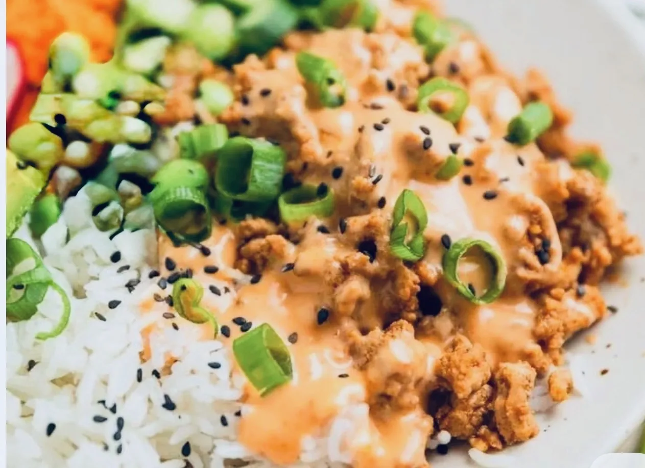 Bang Bang Ground Turkey Rice Bowl with Broccoli and Bang Bang Sauce