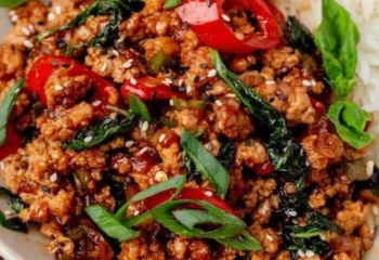 Sweet and Spicy Thai Ground Chicken with White Rice and Broccoli